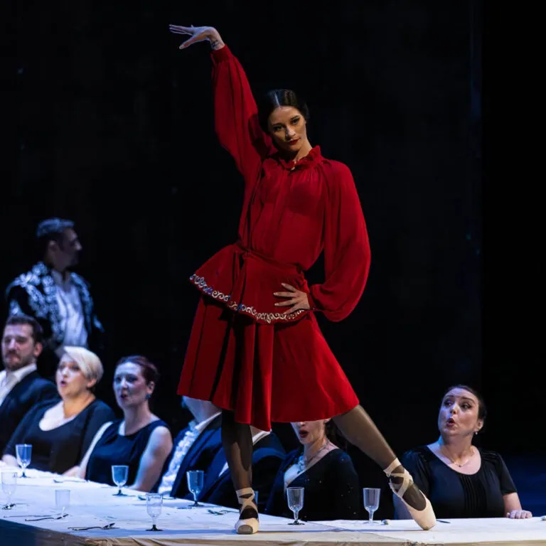 La Traviata - Een tijdloos operameesterwerk vol passie en tragedie